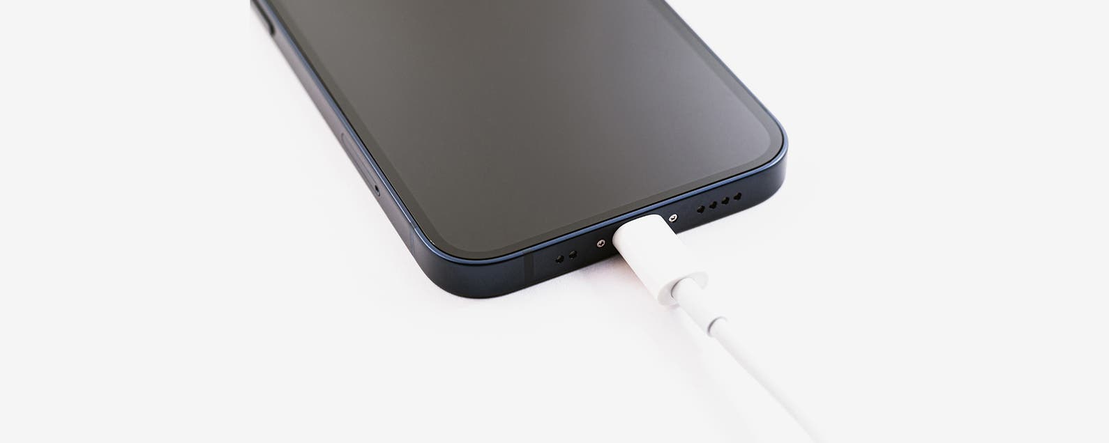 How To Tell If Your Iphone Is Charging When It S On Or Off
