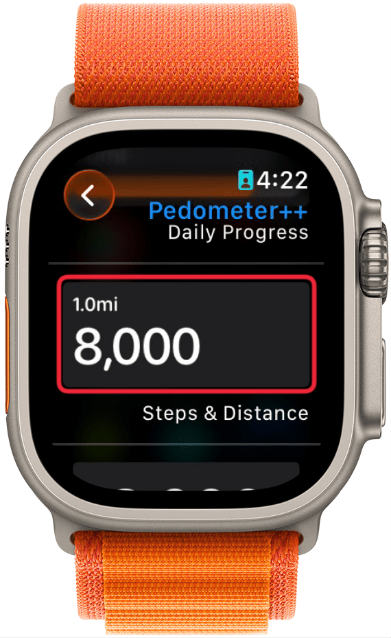 a screenshot of the complication selection screen on apple watch displaying the pedometer++ complication with a red box around the complication itself