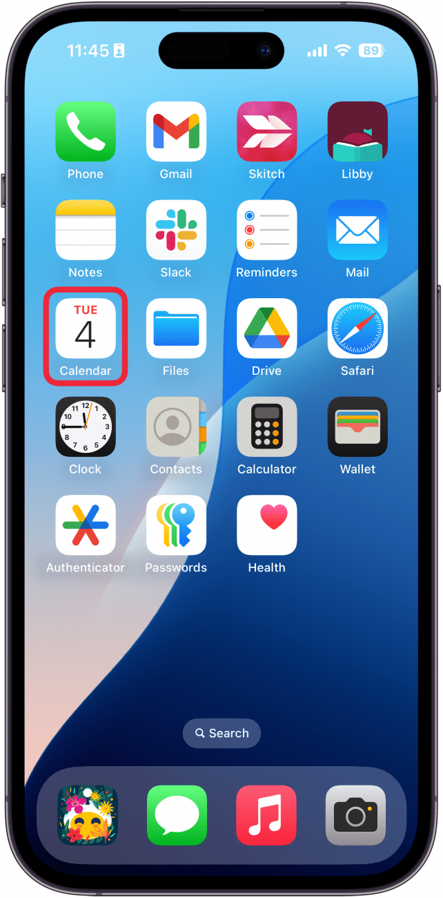 iphone home screen with a red box around calendar app
