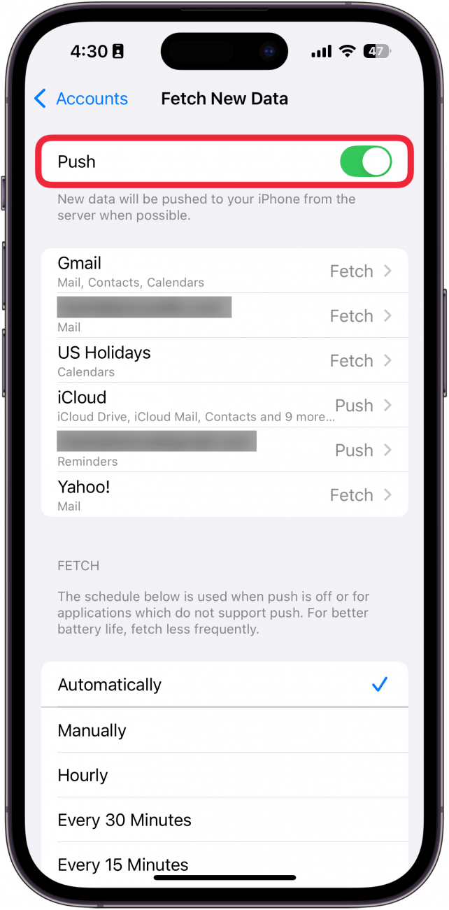 iphone fetch new data settings with a red box around push toggle