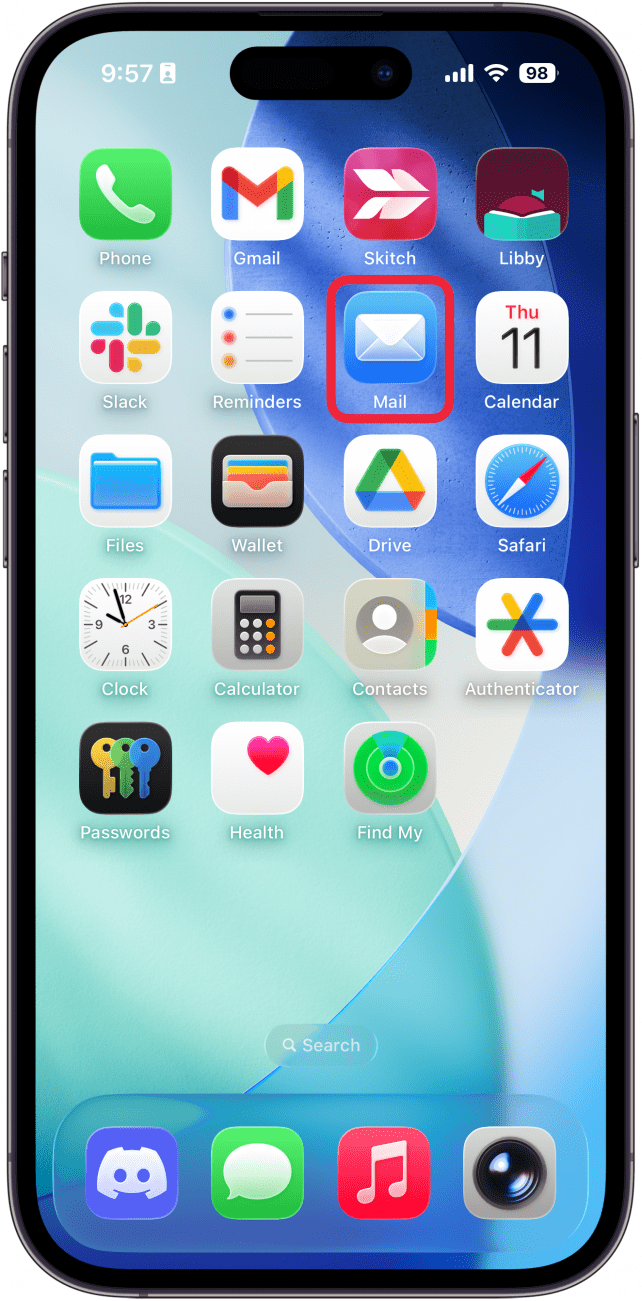 a screenshot of the home screen on iphone with a red box around the mail app