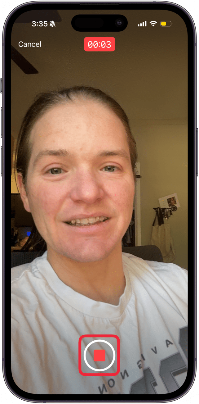 a screenshot of the facetime app displaying the facetime video message screen with a red box around the stop button