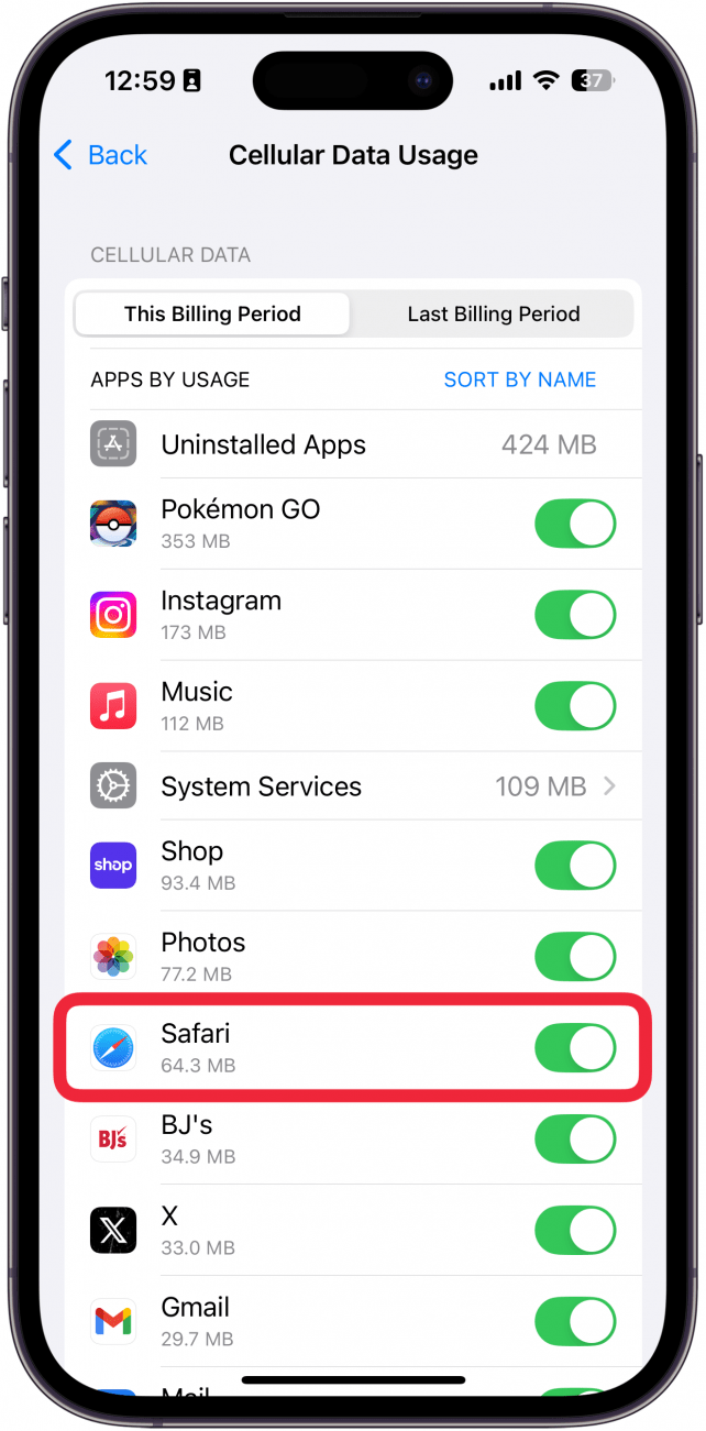 iphone cellular settings displaying app list with a red box around safari