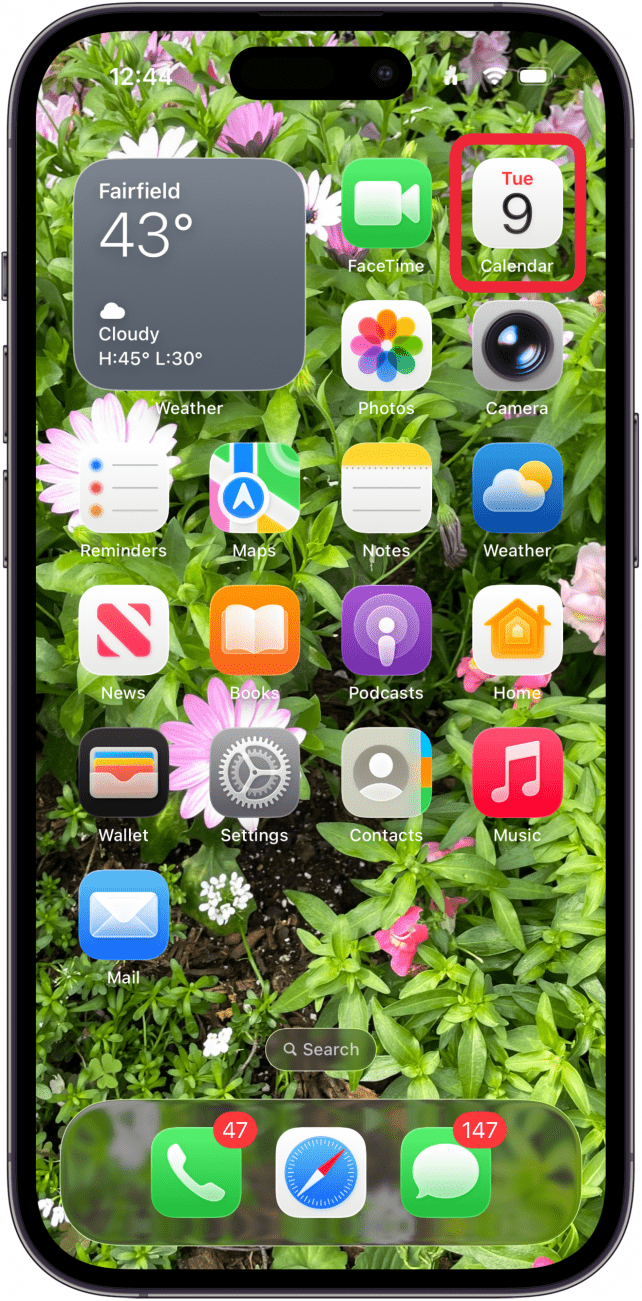 open the calendar app on iphone