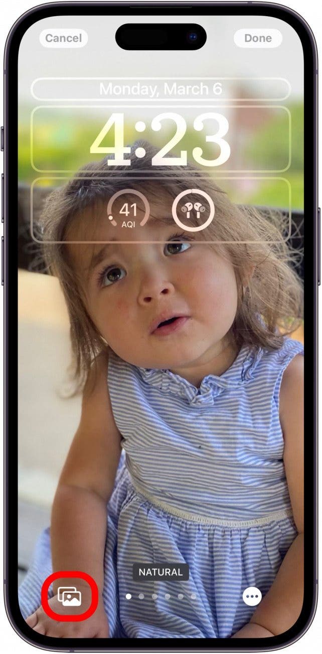 tap the photos or emoji icon how to delete wallpaper