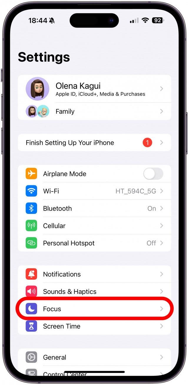 Why Is My Home Screen Blurry & How to Fix It