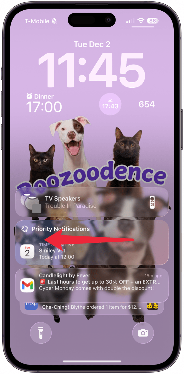 Swipe from right to left over the notification.