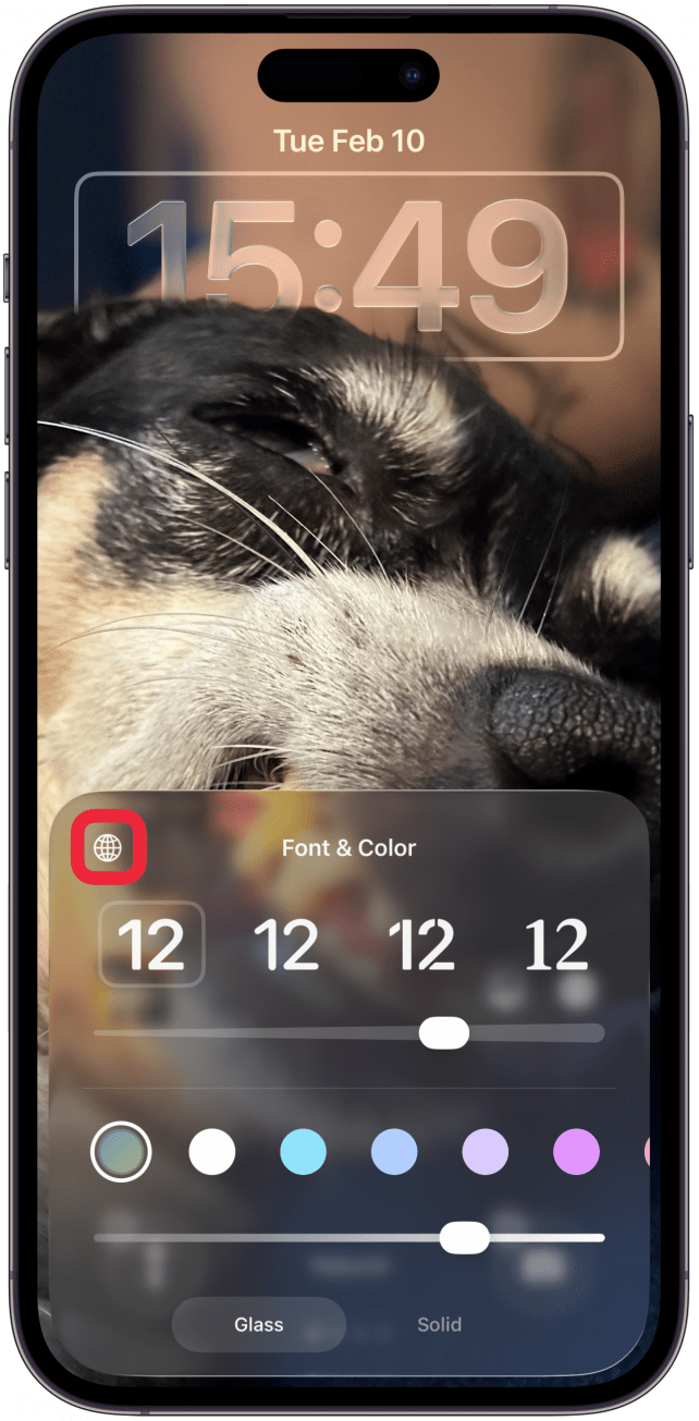  Finally, if Arabic/Western numbers are not your favorite, tap on the globe icon and select from one of the 15 available numeral systems.