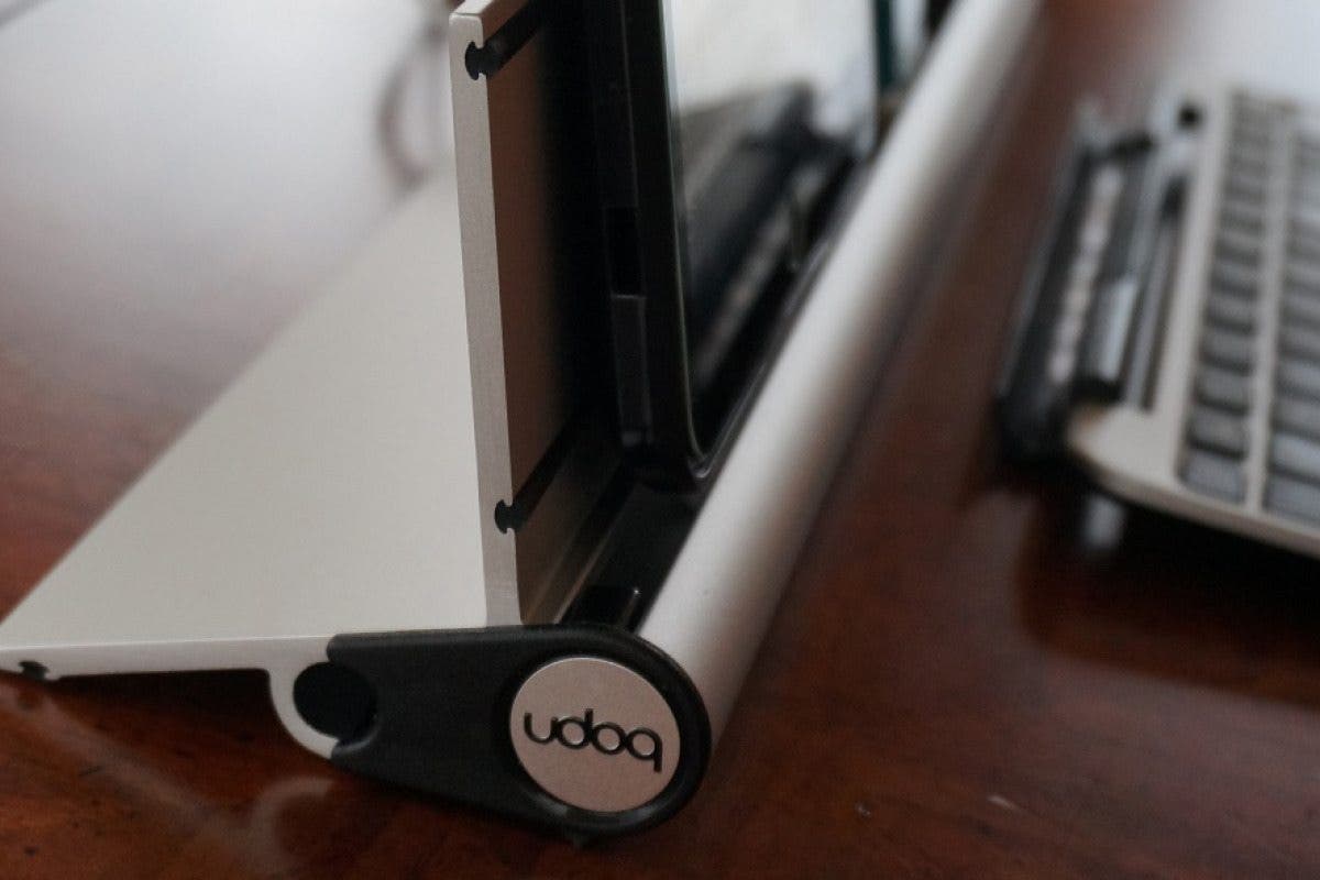 Review: Customizable Universal Dock for All Your Mobile Gadgets