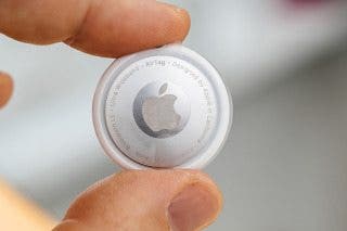 Image for How to Add an AirTag to a Second Phone