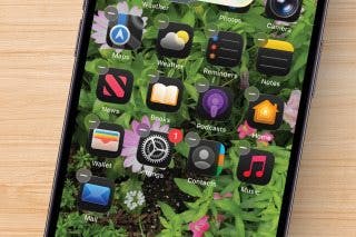 Image for iOS 26 Dark Icons: Why Are Icons Dark?