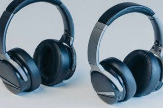 Image for article: SHIVR 3D Headset: Full-Featured Movie & Gaming Experiences