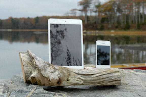 Image for article: 5 Amazing Etsy iPhone Docks We’re Loving