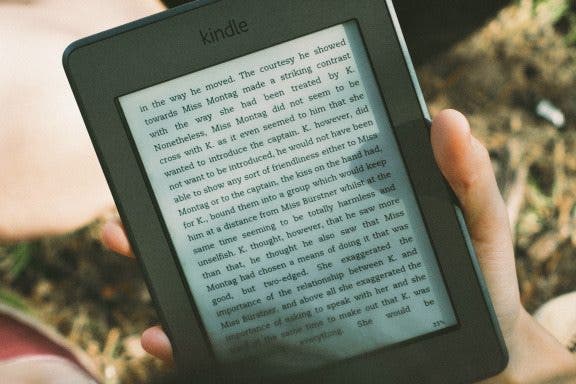Image for article: How to Share Kindle Books with Your Friends and Family When You Don’t Have Amazon Prime