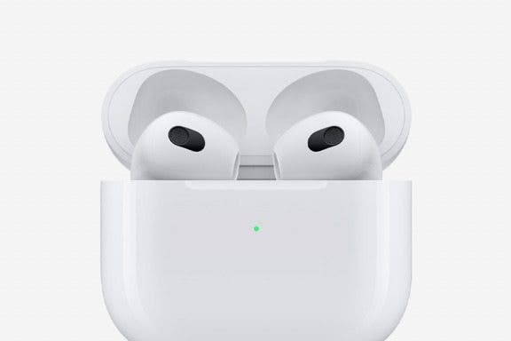 Image for article: Can You Use AirPods on a Plane?