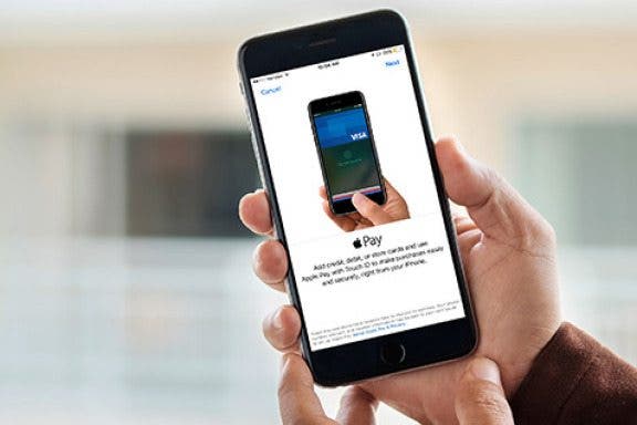 Image for article: How to Autofill Credit Card Information with an iPhone Camera