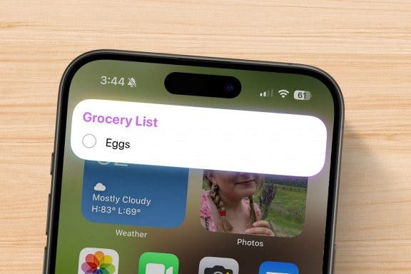 Image for article: Use Siri to Add Items to Your Grocery List