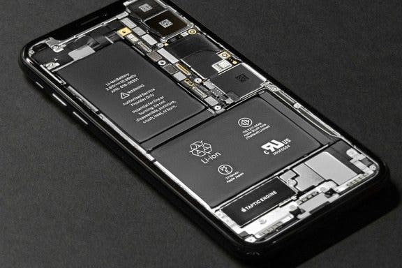 Image for article: Why Is My iPhone Shutting Off with Battery Left?