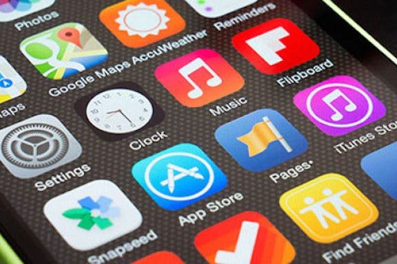 Image for article: How to Customize Your Home Screen in iTunes