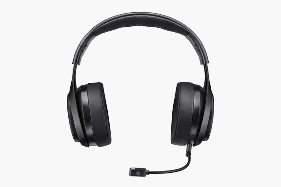 Image for article: Review: LucidSound Wireless Gaming Headset Does Double Duty for iPhone Users