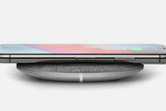 Image for article: Review: Otto Qi Wireless Charging Pad from Moshi
