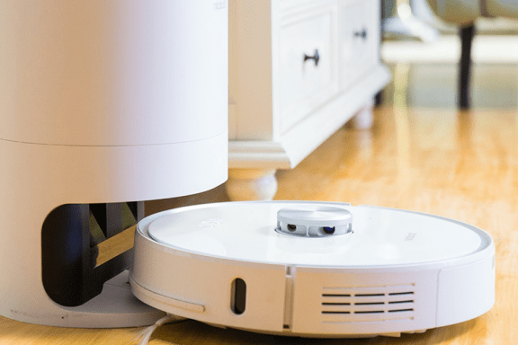 Image for article: Review: Neabot NoMo Robot Vacuum with Self-Emptying Dustbin