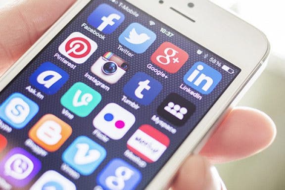 Image for article: How to Create A New Home Screen on Your iPhone