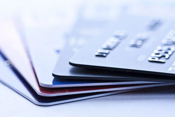 Image for article: Tip of the Day: How to Use a Credit Card that is not Your Default Card with Apple Pay