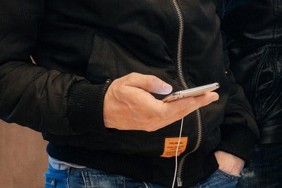 Image for article: How to Change the Paper Style in Notes on the iPhone