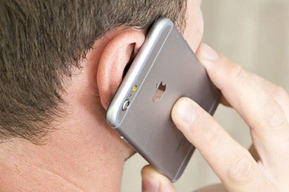 Image for article: How To Redial a Phone Number on Your iPhone
