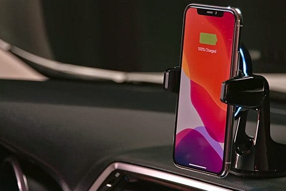 Image for article: Review: Scosche MagicGrip Window/Dash Mount
