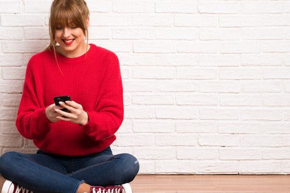Image for article: How to Use the Scroll Bar on the iPhone, the Fastest Way!