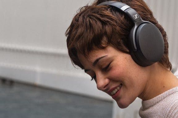 Image for article: Review: Sennheiser HD 450BT Wireless Over-Ear Headphones