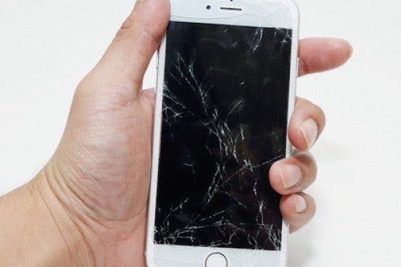 Image for article: Extreme iPhone 6s Testing: “This Thing Will Not Die”