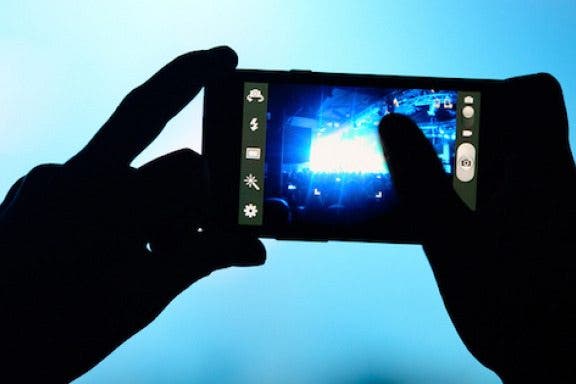 Image for article: How to Turn Live Photos into GIFs