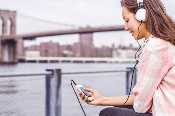 Image for article: How to Create a Playlist of Your Favorite Podcasts