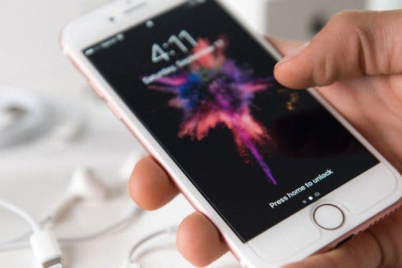 Image for article: iOS 10 Message Effects Not Working? Turn Off Reduce Motion