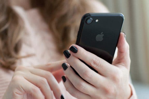 Image for article: 5 Best Screen Protectors for the iPhone 8 & 7