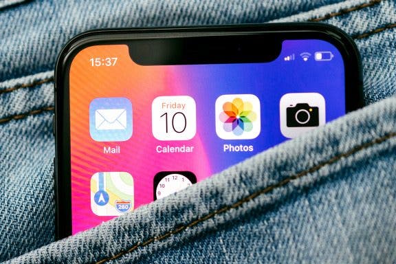 Image for article: iPhone X: How to Swipe between Apps with the App Switcher 