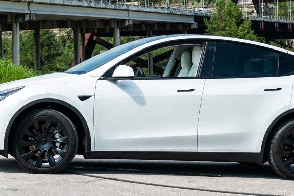 Image for article: How to Open Tesla Doors on Model S, 3, X & Y Even without Power