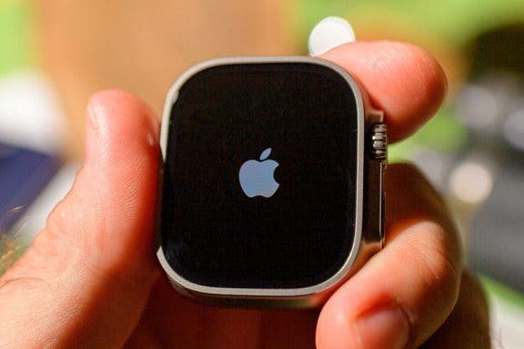Image for article: How to Turn On Apple Watch