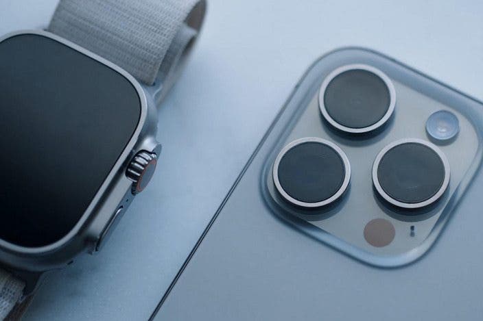 How to Ping an iPhone from Apple Watch (Fastest Way!)