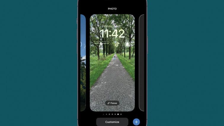 FIXED: Why Does My Wallpaper Keep Disappearing on My iPhone?