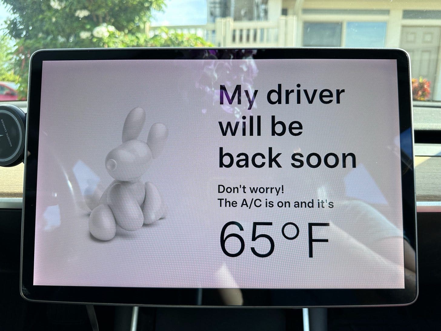 The driver will have to leave the vehicle for the Dog Mode screen to show up.