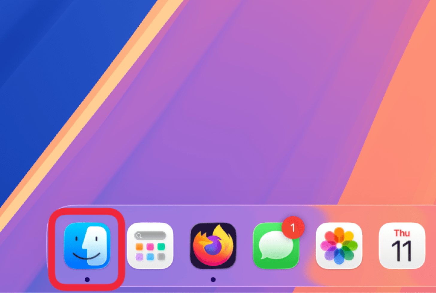 macos desktop with a red box around the Finder icon