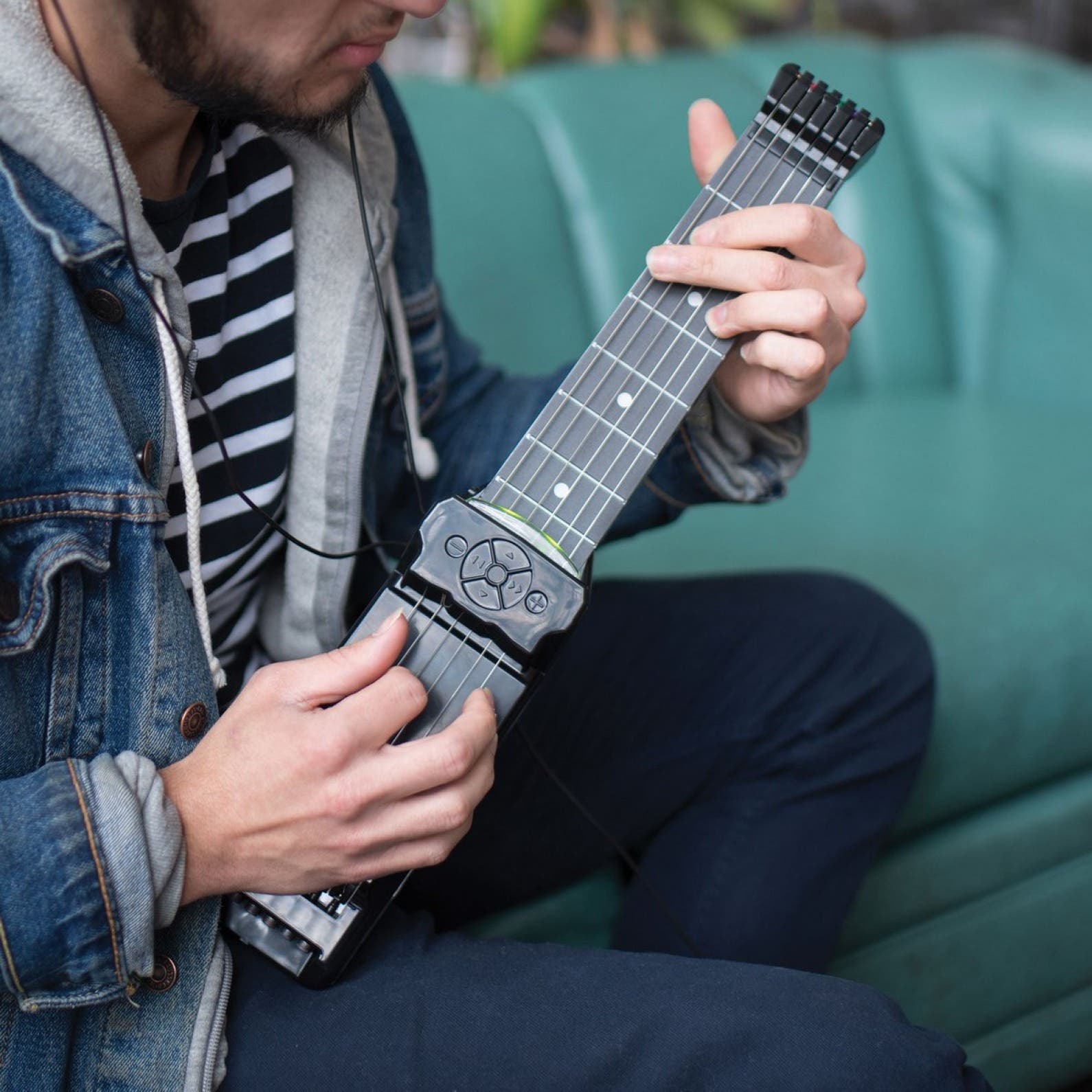 Jamstik 7 Fret Edition Guitar Trainer Review