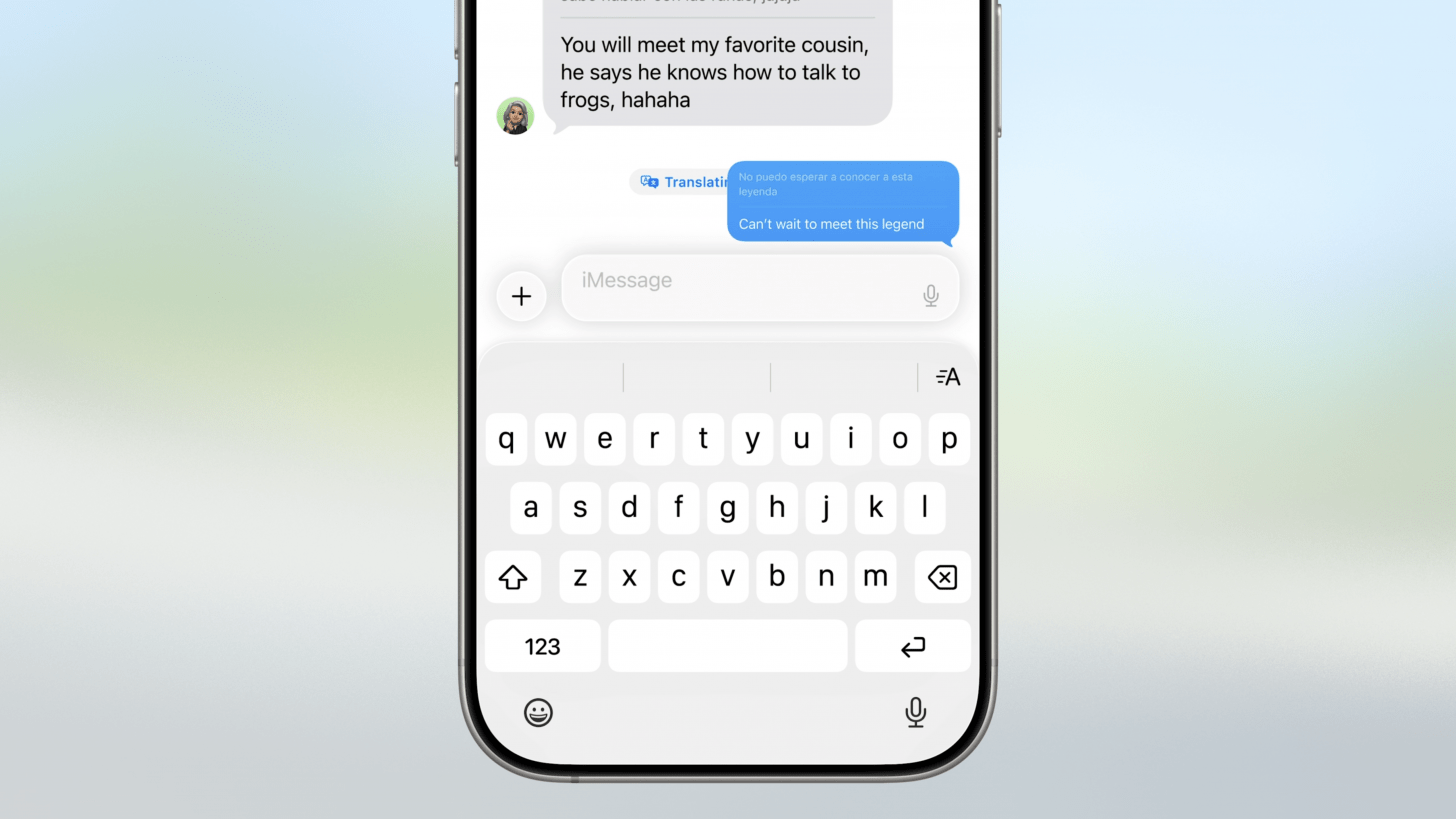 screenshot of the iphone messages app on iOS 26 showing live translation in action