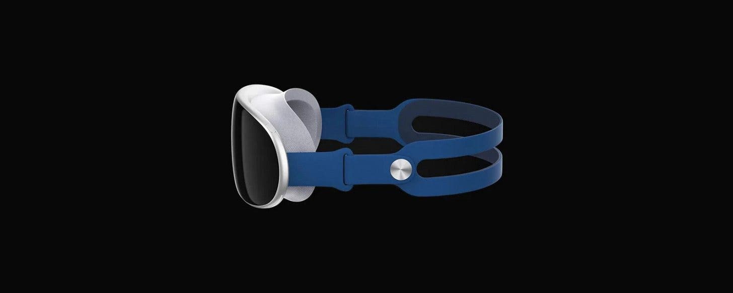 A speculative render of Apple VR goggles by Ian Zelbo, based on reportedly leaked information.