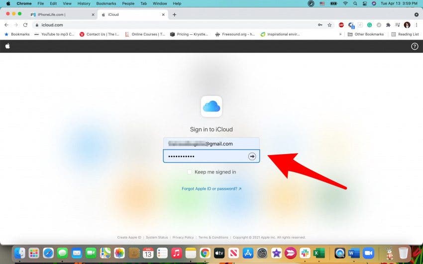 faça login no iCloud usando seu ID Apple.