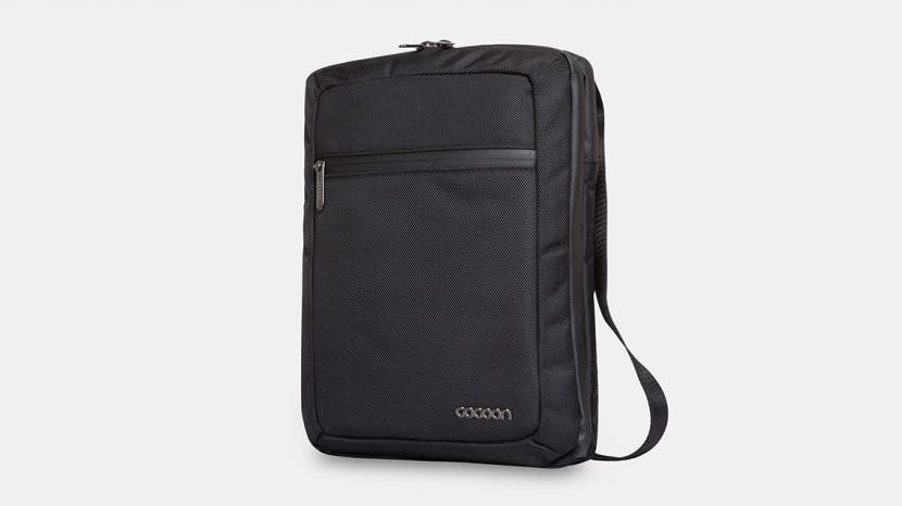 Best iPad Bags: Slim XS Tablet Messenger Sling Review